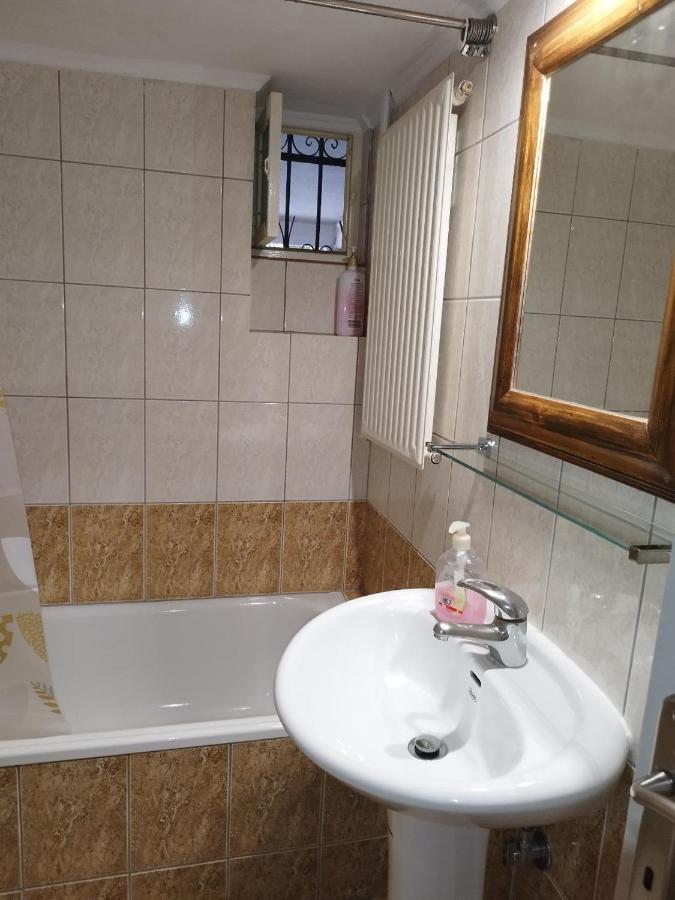 סלוניקי Virginia Apartment מראה חיצוני תמונה